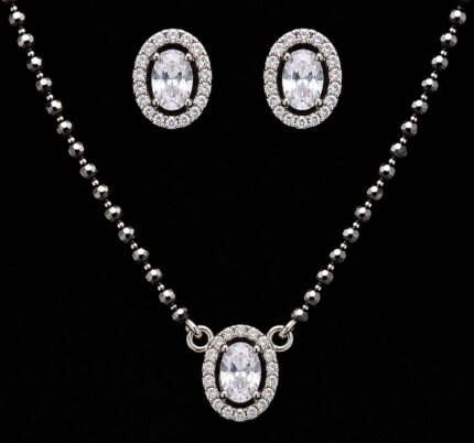 Classic Crystal Oval Necklace & Earring Se